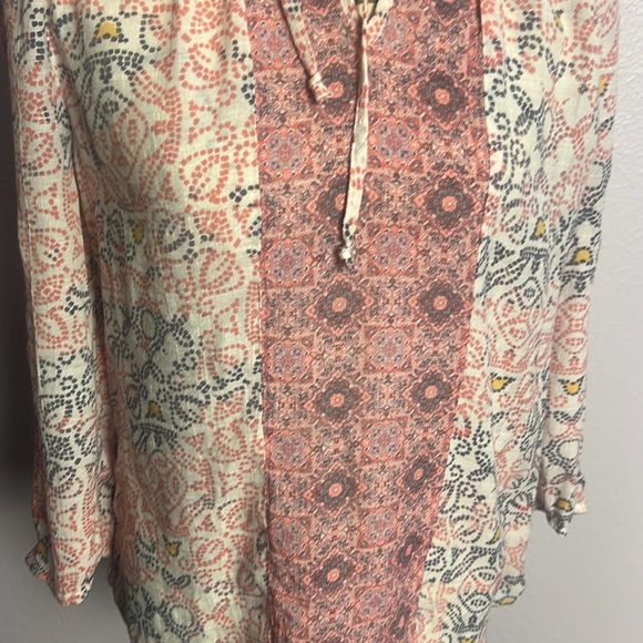 Pattern Blouse - Picture 2 of 5